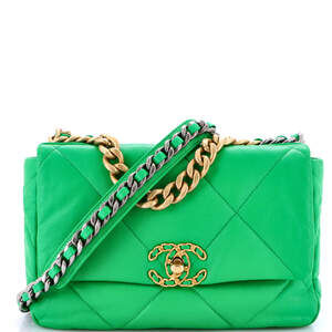 Chanel 19 Flap Bag Quilted Leather #225539C48B